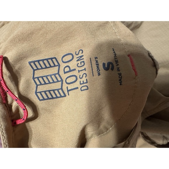 Topo Designs Nylon Utility Tank Vest Khaki Back Pockets Size Small NWOT - Picture 7 of 9